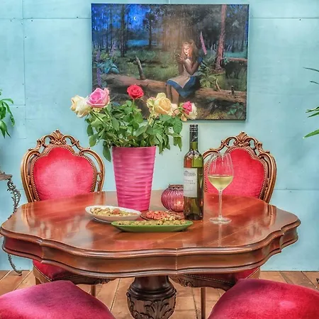 בקתה Fairytale House - Enchanted Getaway In Bospark Hattemerbroek