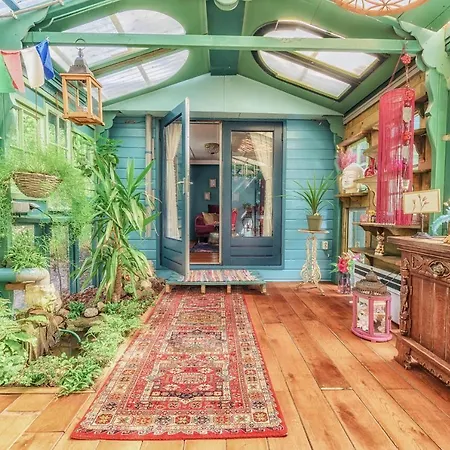 Fairytale House - Enchanted Getaway In Bospark * Hattemerbroek
